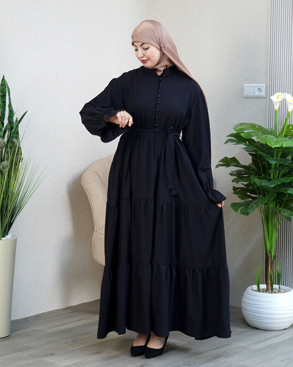 La Robe Amira Élégance & Féminité Intemporelle