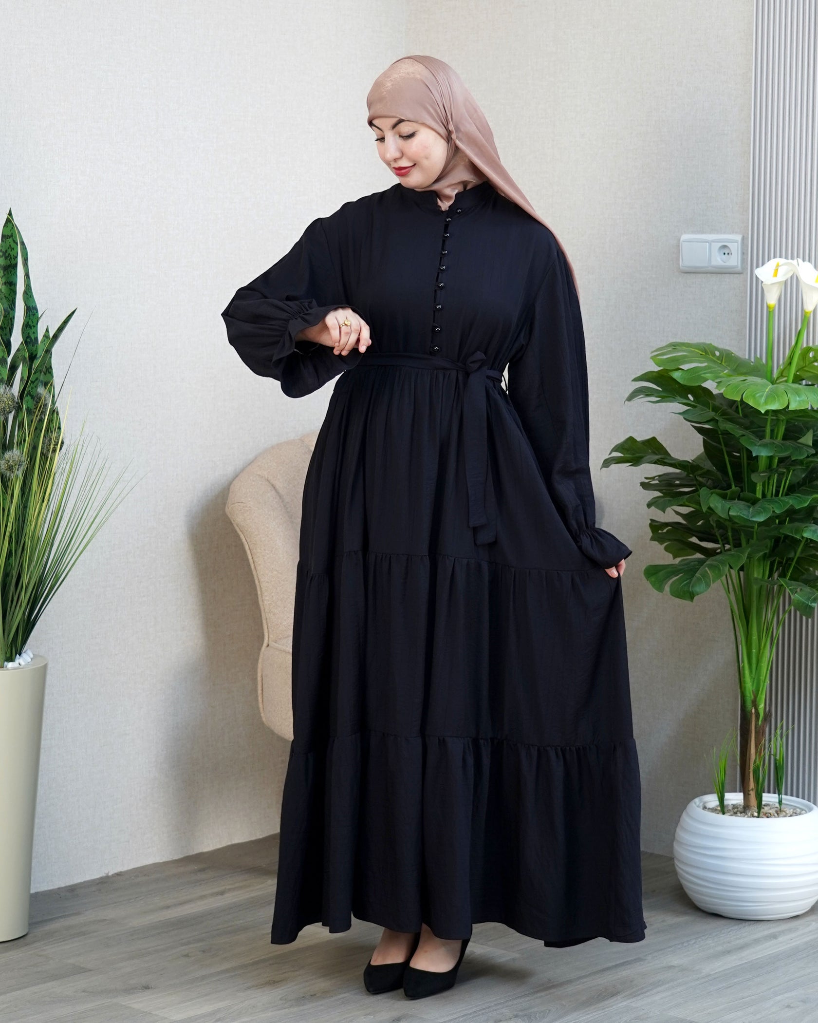 La Robe Amira Élégance & Féminité Intemporelle