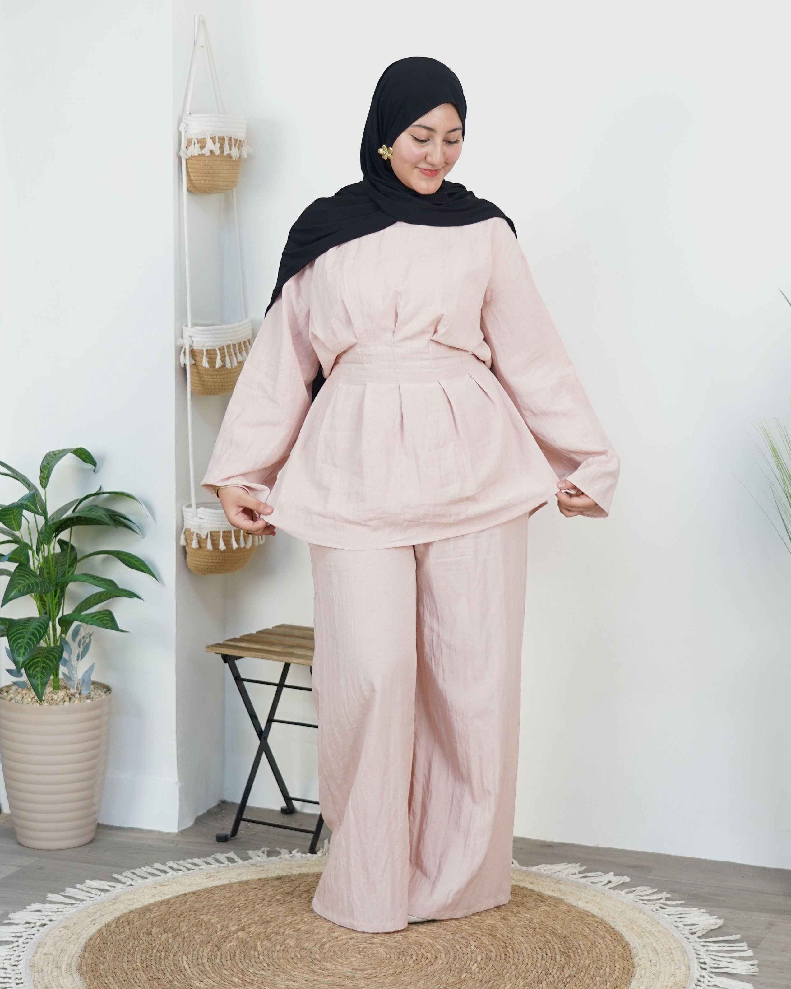 L'Ensemble Lin Prestige -Élégance & Féminité Intemporelle
